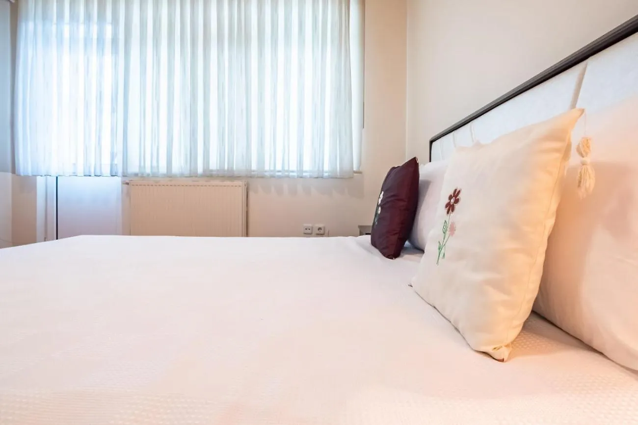 Bright And Central Flat In Kadikoy With Balcony Istanbul Turkey
